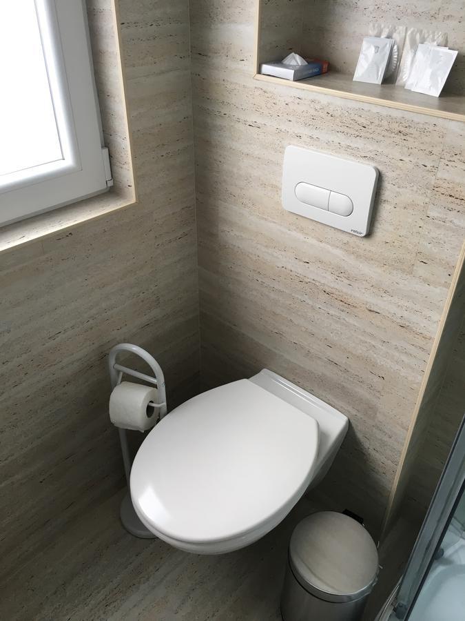 Tuenderfatyol**** Szallodahajo Abádszalók Zewnętrze zdjęcie
